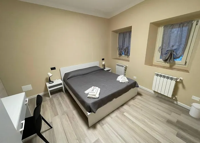 Casa Alone Casto